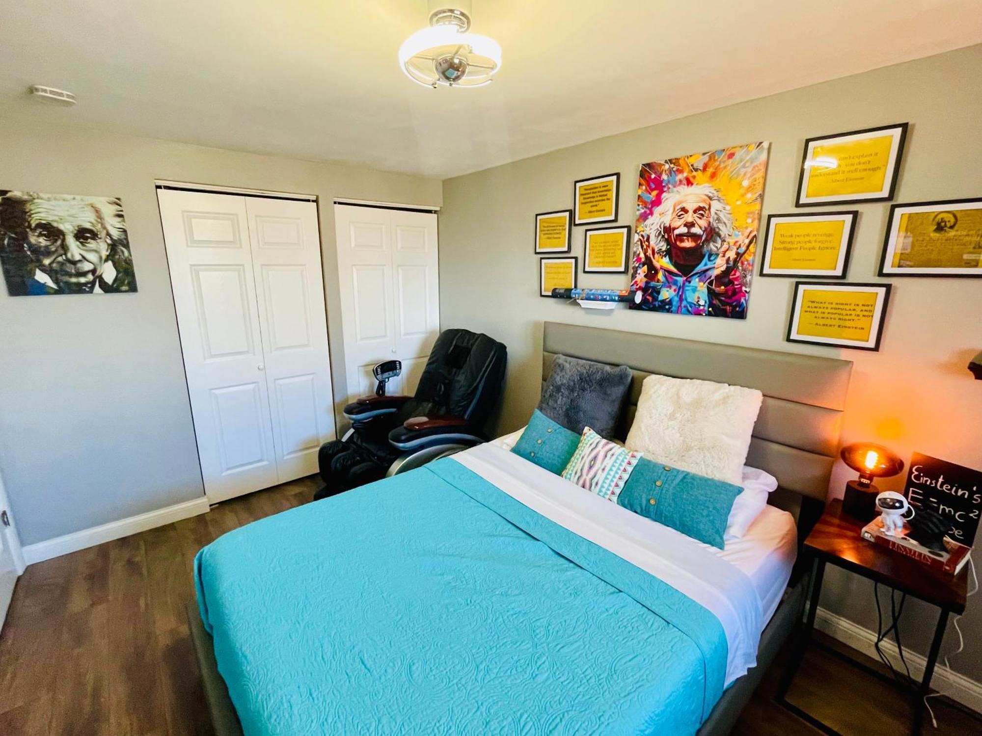Schaumburg Paradise Oasis With A Secret Garden And Private Pool Bagian luar foto