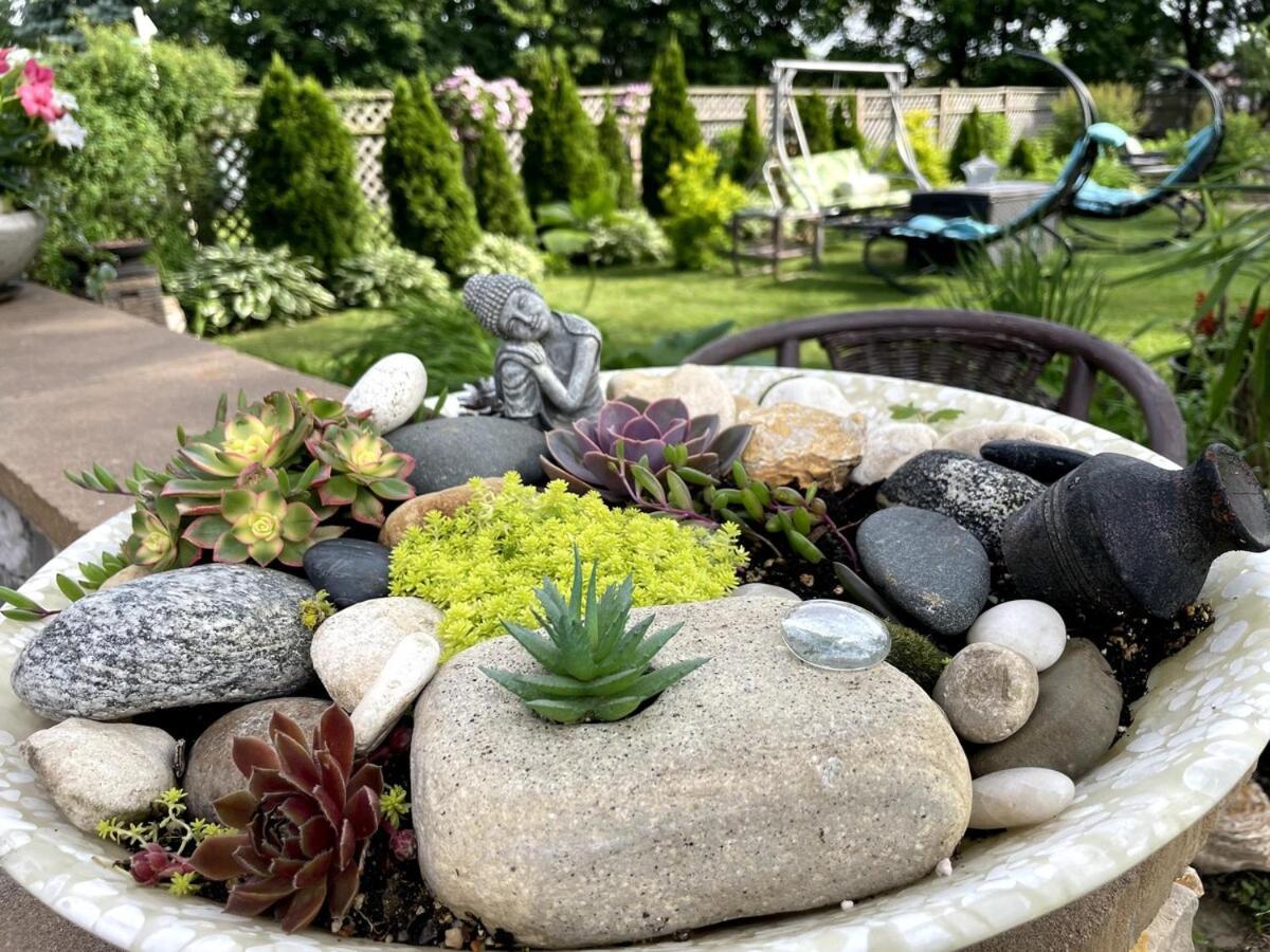 Schaumburg Paradise Oasis With A Secret Garden And Private Pool Bagian luar foto